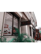 Dr. Kim, Hyun TCM Acupuncture Clinic - Unit 104, Ferros Bel-air Tower Condo, #30 polaris Street,, Brgy., Poblacion, Makati City, Philippines, 1209,  0