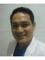 Dr Michael Fortun - Doctor at URBAN LIVING NATUROPATHIC MEDICINE & ACUPUNCTURE