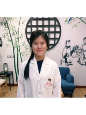 Dr Leelawadee Pongkunakorn - Doctor at Suankwangtung Clinic