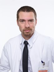 Dr Stefan Paveliu - Surgeon at Docteur Paveliu