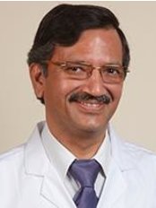 Dr Rajesh Khullar - Consultant at Dr.Pradeep Chowbey - Ayushman OPD