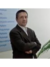 Dr Catalin Pivniceru - Surgeon at Florin Turcu - Hospital St. Mary