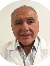 Dr Moles Gallardo - Doctor at Gastrum