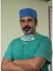 Obesity Clinic Antalya - Dr. Suleyman Akilli -  Suleyman Akilli, ready for surgery 