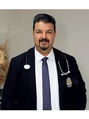 Dr Hüseyin K. - Surgeon at APERA Clinic