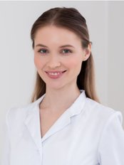 Dr Shreya Pearce - Surgeon at Clinicn1