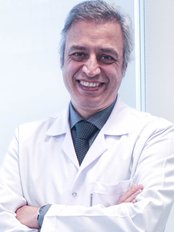 Prof Cüneyt  Kayaalp - Surgeon at Ennoia Health Travel