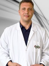Osman Uyar - Surgeon at Grandmedical Hospital