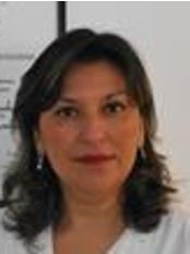 Dr Marta Valenzuela Romo - Doctor at Clinica Prima Piel - Santiago