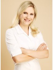 Dr Lucie Jurtinová - Doctor at DermaStar