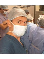 Dr Carlos Vivas - Surgeon at Eva Clinic