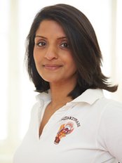 Dr Zarqa Leitz - Dermatologist at Hautarztpraxis Dres. Leitz and Kollegen