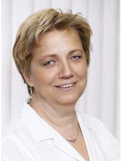 Dr ZSUZSANNA BEKE - Doctor at Intim Lezer Dermalux Laser Therapy