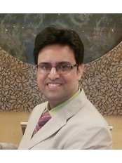 Raj Derma Clinic - Dr. Rajeev R. Srivastav 