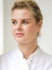 Dr Willeke Kamphof - Dermatologist at Skinject