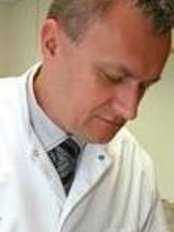 Dr Raphael Prager - Doctor at ProEstetica