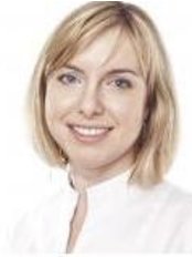 Dr Aleksandra Zamirska - Aesthetic Medicine Physician at Well Derm - Warszawa
