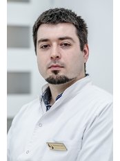 Dr Radoslaw Luch -  at Manufaktura Piękna - medycyna estetyczna i kosmetyka
