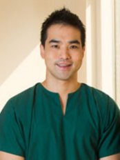 Dr Melvin Tan -  at EPW Laser  Medical Aesthetics