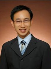 Dr Loo Han Woen - Doctor at Medic Surgical and Laser Clinic