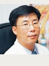 CU CleanUp Dermatology - Ilsan - Heongeun Min