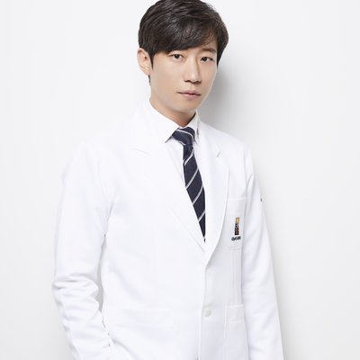 Dr Sanghyun Hwang 
