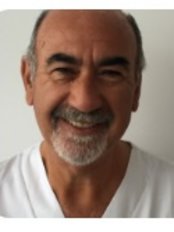 Dr Carlos Accora -  at Clínica Dr. Omar López