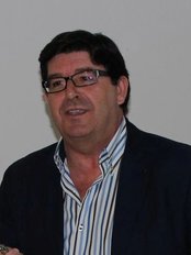 Dr Antonio Galván Calvente - Doctor at Clinica Galvan