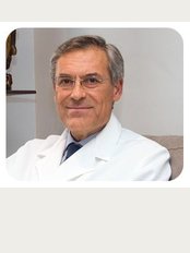 Clinica Dermatologica Dr. Guillen - Plaza Alfonso the Magnanimous 6 pta 8, Valencia, 46003, 