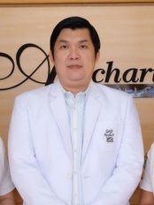 Apichart Clinic - Pattaya Road - 245 / 133-134 9th Rd., Pattaya 3rd, Chonburi, 20150,  0