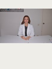 Dr.Prof. Dr.Işıl Karaarslan - Ali Çetinkaya Bulvarı No 52 Karaahmetoğlu, Apt Kat:5 Daire 17 Alsancak, Izmir, 