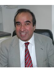 Dr Amrit Takhar - Aesthetic Medicine Physician at Wansford health