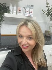Ms Karen  Short - Aesthetic Medicine Physician at Cardiff Cosmetic Clinic