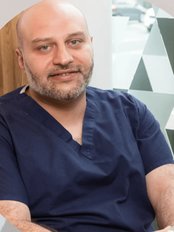 Dr Fawaz AL-Hasani - Surgeon at Neogleam Clinic