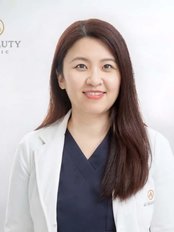 Dr Yi-Ning - Dermatologist at Beauty and skincare clinic
