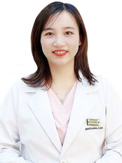 Dr Thi Le Thi Hong - Dermatologist at Rohto Aohal Clinic