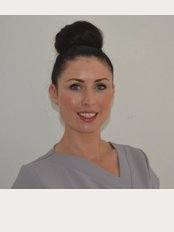 THE PERMANENT MAKEUP CLINIC - Lorna Hulme has extensive aesthetics and cosmetic industry experience having first entered the Beauty industry in 1994