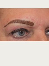 Louise Hill Permanent Makeup - Hairstroke Eyebrows