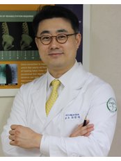 Dr Hwan Tak (William) Choi - Doctor at Ideal Wellness Chiropractic Center in Itaewon Seoul