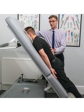 Mr Roger Cracknell - Practice Therapist at Park View Acupuncture and Chiropractic Clinic