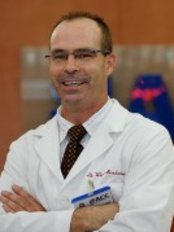 Wade Brackenbury - Aesthetic Medicine Physician at American Chiropractic Clinic Hanoi