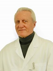 Dr Francesco Oriolo -  at DaVinci Clinic