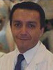 Dr Edgar Samaniego Cisnero - Surgeon at Dr. Edgar Samaniego Cisnero - Santiago de Chile