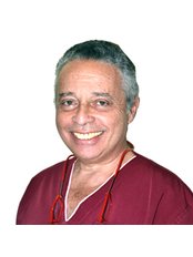 Dr Diego Schavelzon - Surgeon at Centro Medico B and S - Laprida