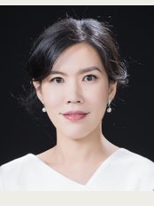 Dr Janet Huang Cosmetic Plastic Surgeon - Dr Janet Huang