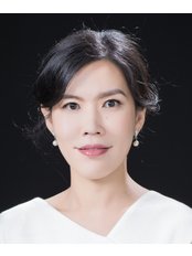 Dr Janet Huang Cosmetic Plastic Surgeon - Dr Janet Huang 