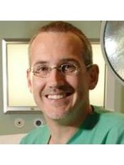 Dr Phillip Blondeel - Doctor at Universitair Ziekenhuis Gent
