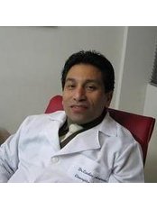 Dr Carlos Augusto Villegas Chirinos -  at Consultório de Cirurgia Plástica