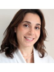Dr Aneta Vassiliadis - Surgeon at Dr. Felipe Coutinho