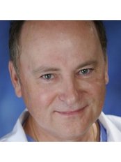 Dr Ken Dolynchuk - Principal Surgeon at Ageless Cosmetic Clinic
